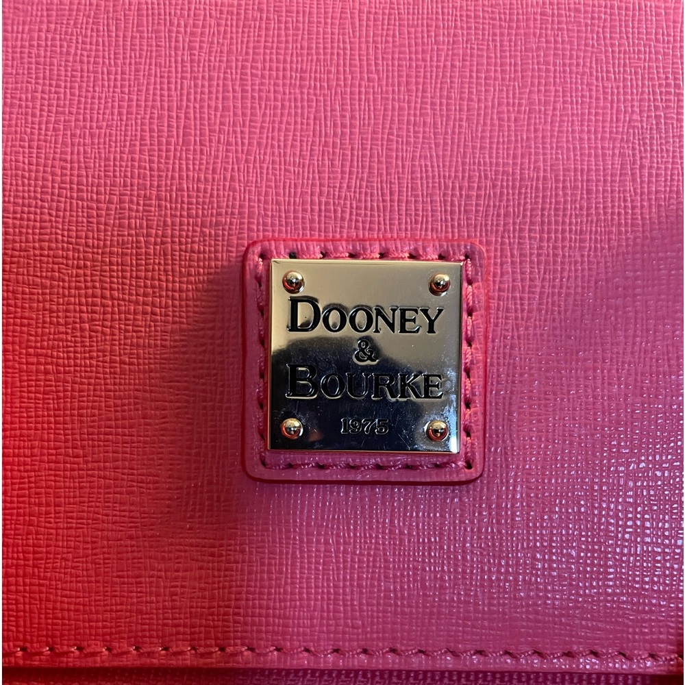 Dooney & Bourke purse
